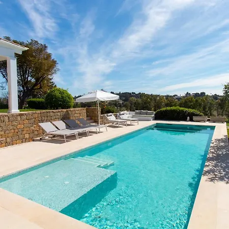 Front Line Golf With Private Pool In Paraiso Alto, Benahavis 4*