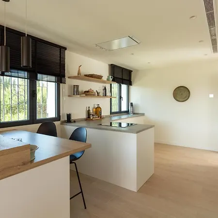 Front Line Golf With Private Pool In Paraiso Alto, Benahavis Estepona